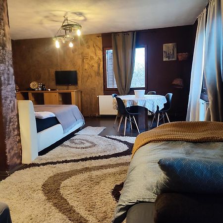 Etno Selo Nasa Avlija Apartment Blace Bagian luar foto